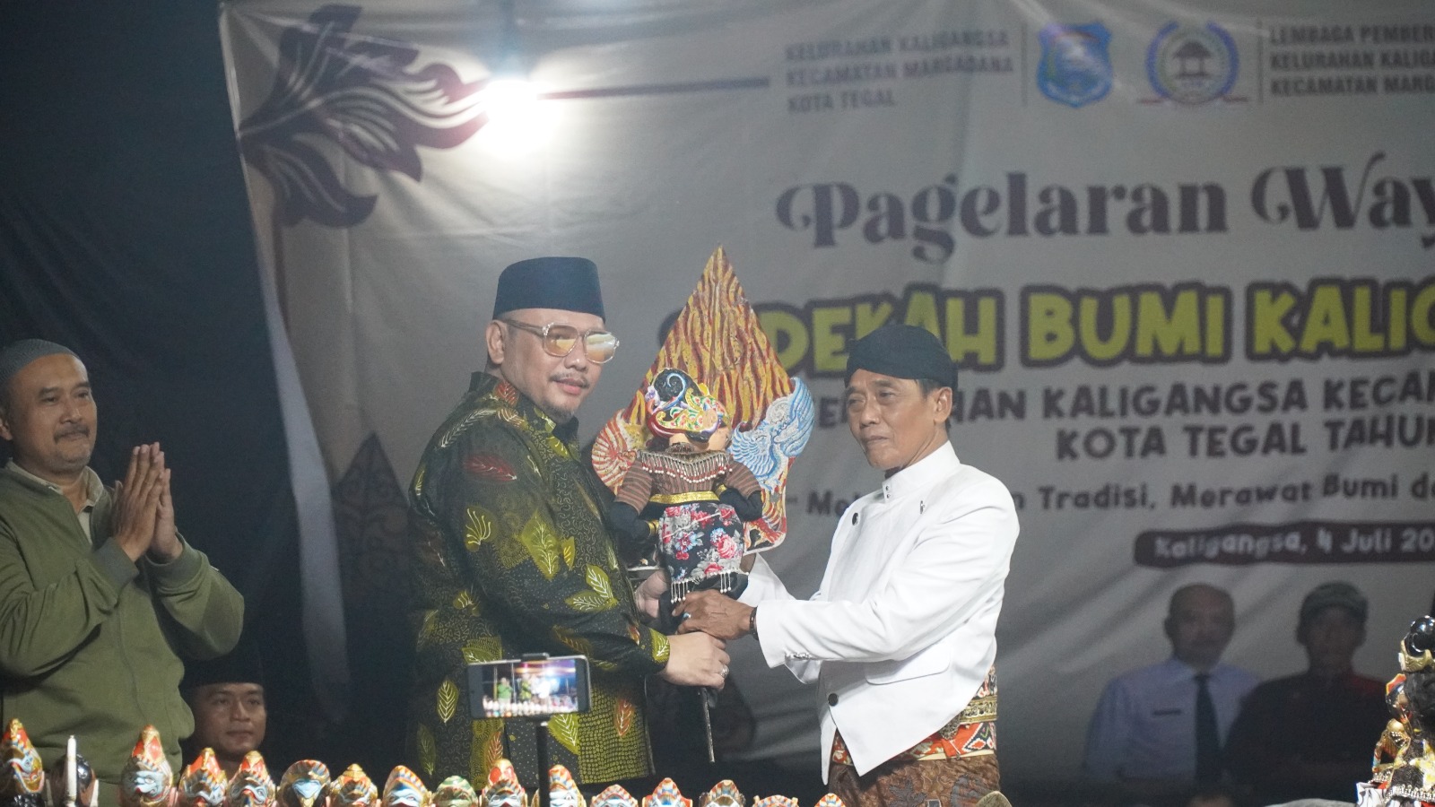 Jaga dan Lestarikan Tradisi Sedekah Bumi, Wali Kota Apresiasi Masyarakat Kaligangsa