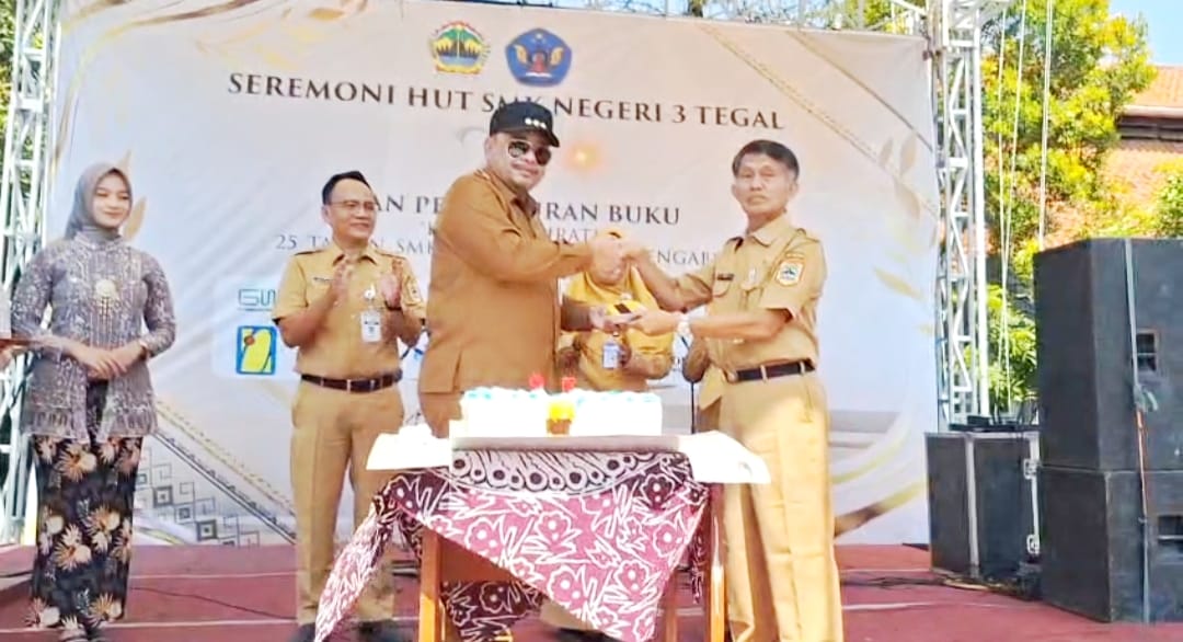 Rayakan HUT ke-25 SMK Negeri 3, Wali Kota Tegal Apresiasi Terus Berkembang Mendidik Ribuan Pelajar